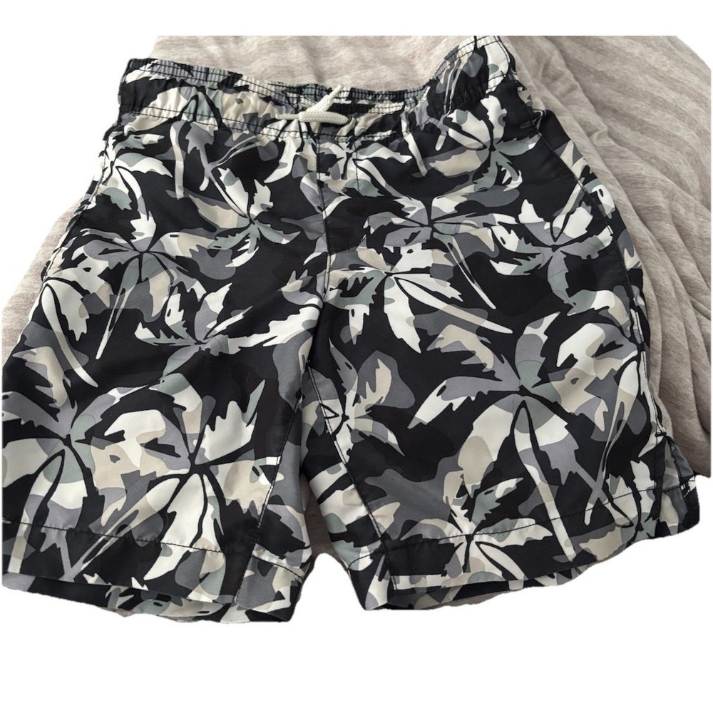 Place Sport youth boys Medium Swim Trunks great condition